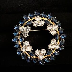 Elegant Blue and Gold Vintage Brooch